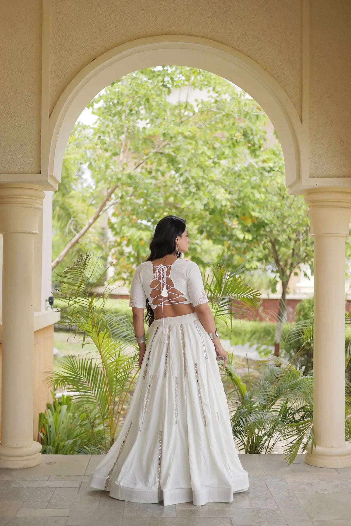 White Navratri Lehenga With Kutchi Work Blouse