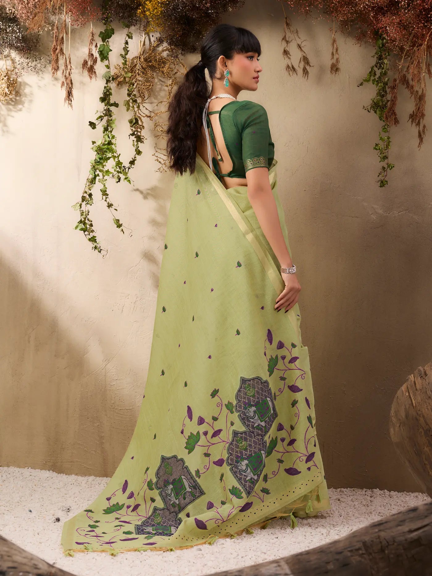 Tea Green Cotton Weaving Saree