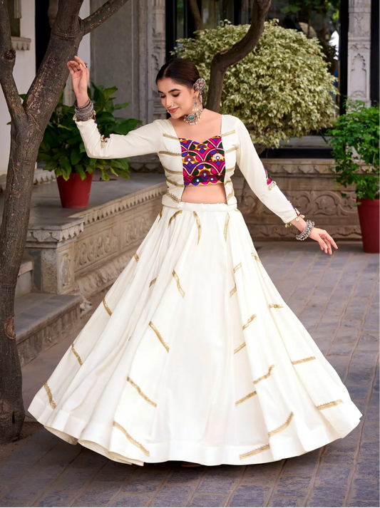 White Navratri Chaniya Choli With Mirror Gamthi Work