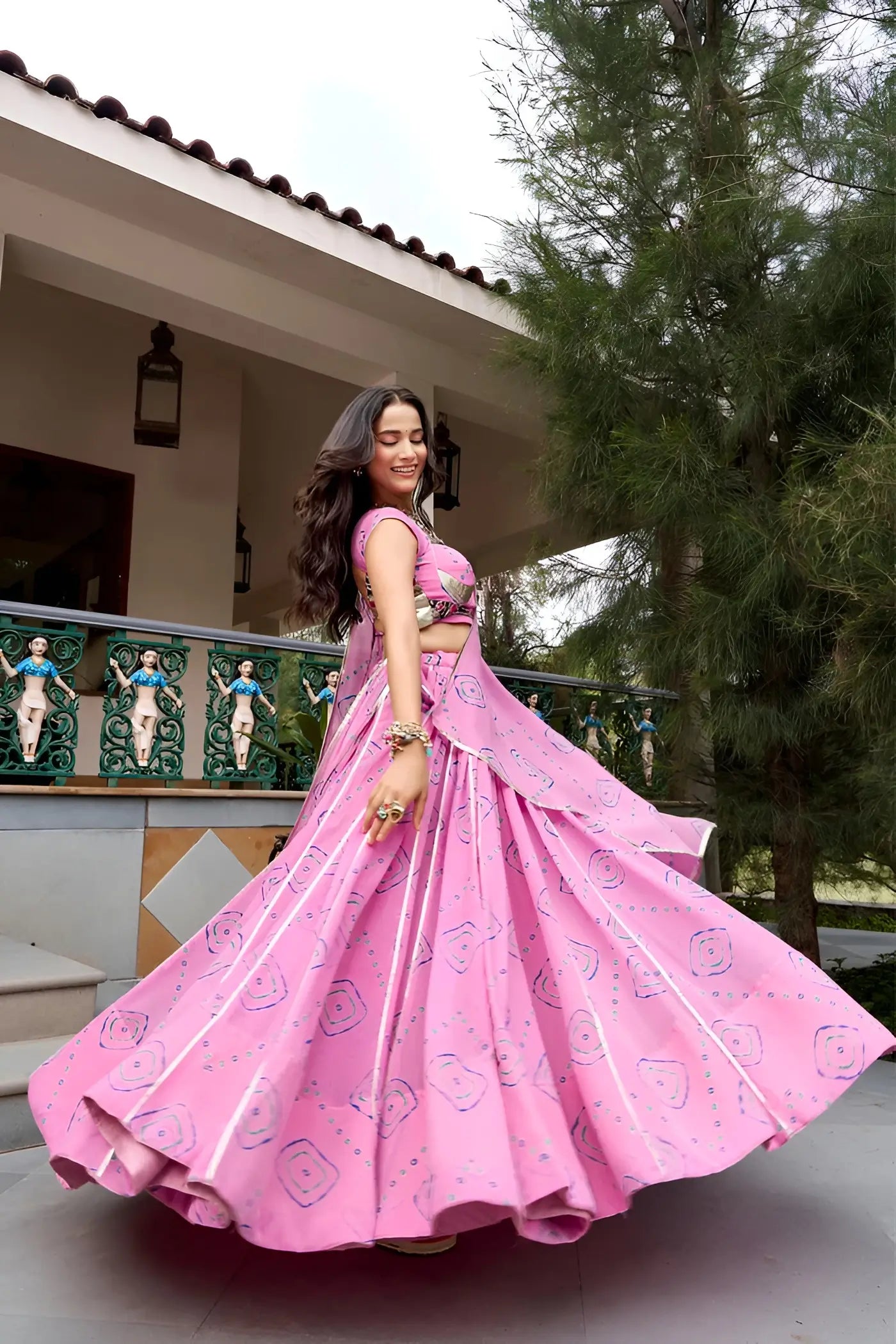 Light Pink Navratri Lehenga With Bandhej Print & Lace Work