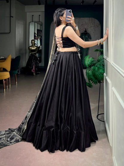 Black Navratri Chaniya Choli With Printed Dupatta