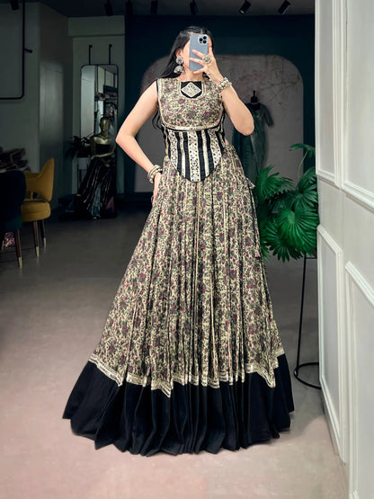 Black Garba Chaniya Choli With Print & Lace Touch Up