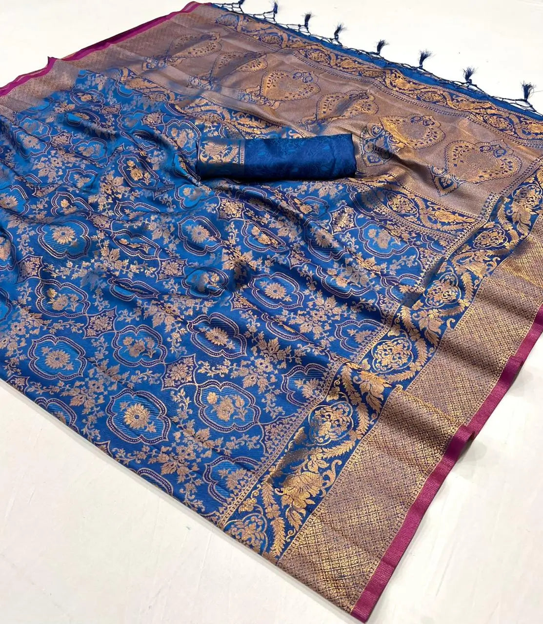Royal Blue Handloom Weaving Saree