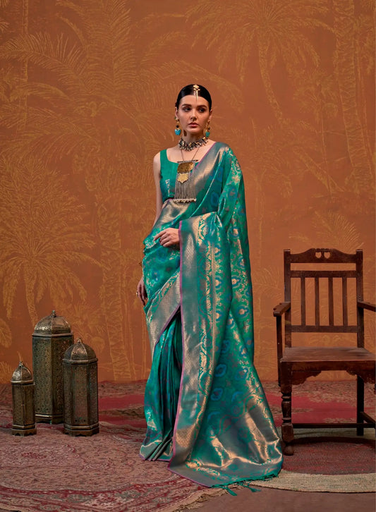 Pine Green Handloom Weaving Saree