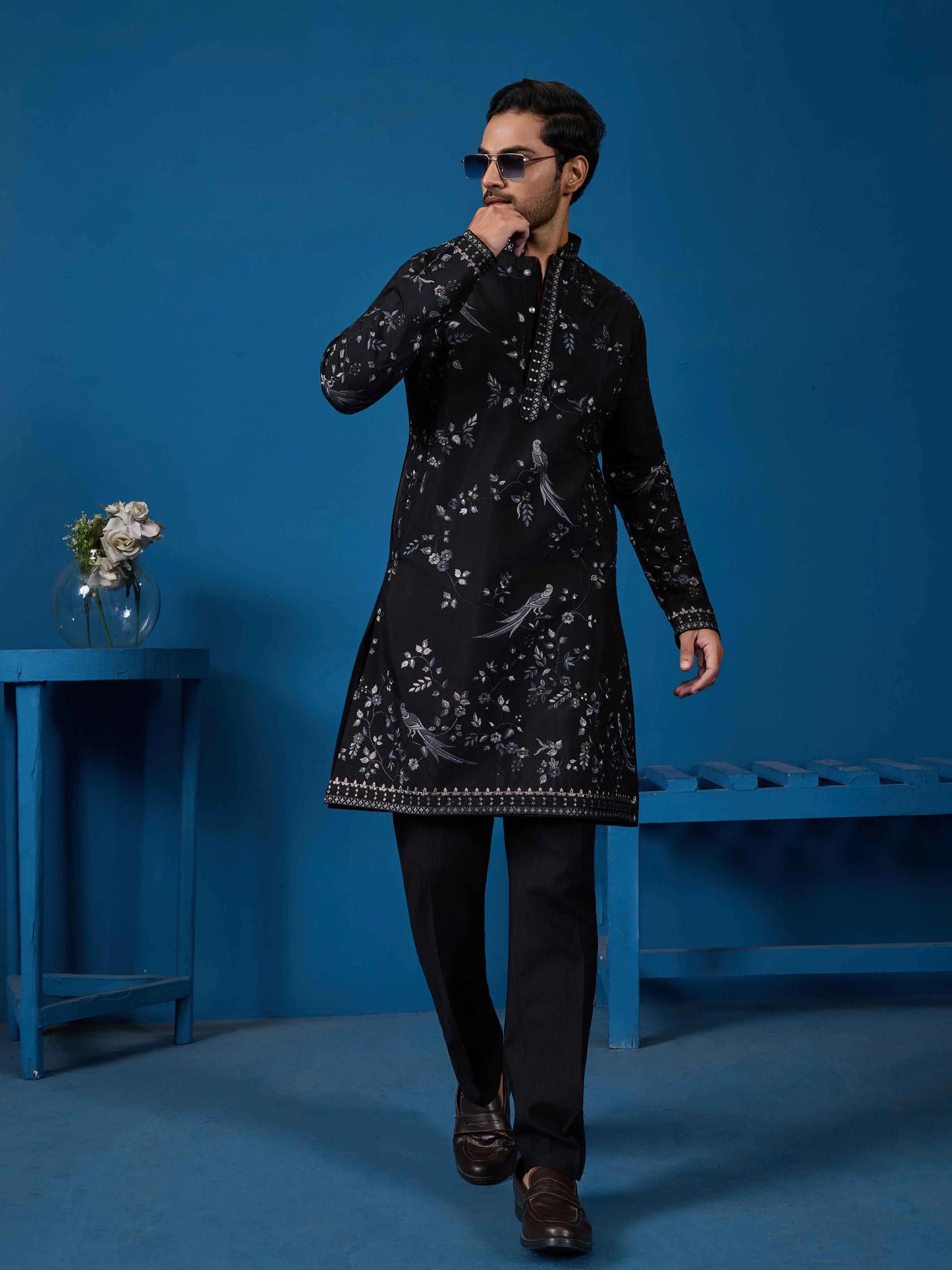 Black Kurta Set With Embroidery Work