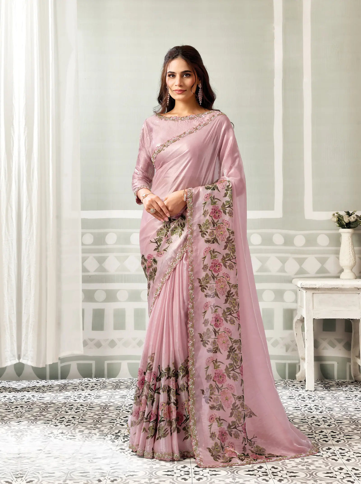 Dusty Pink Printed Saree With Border Work