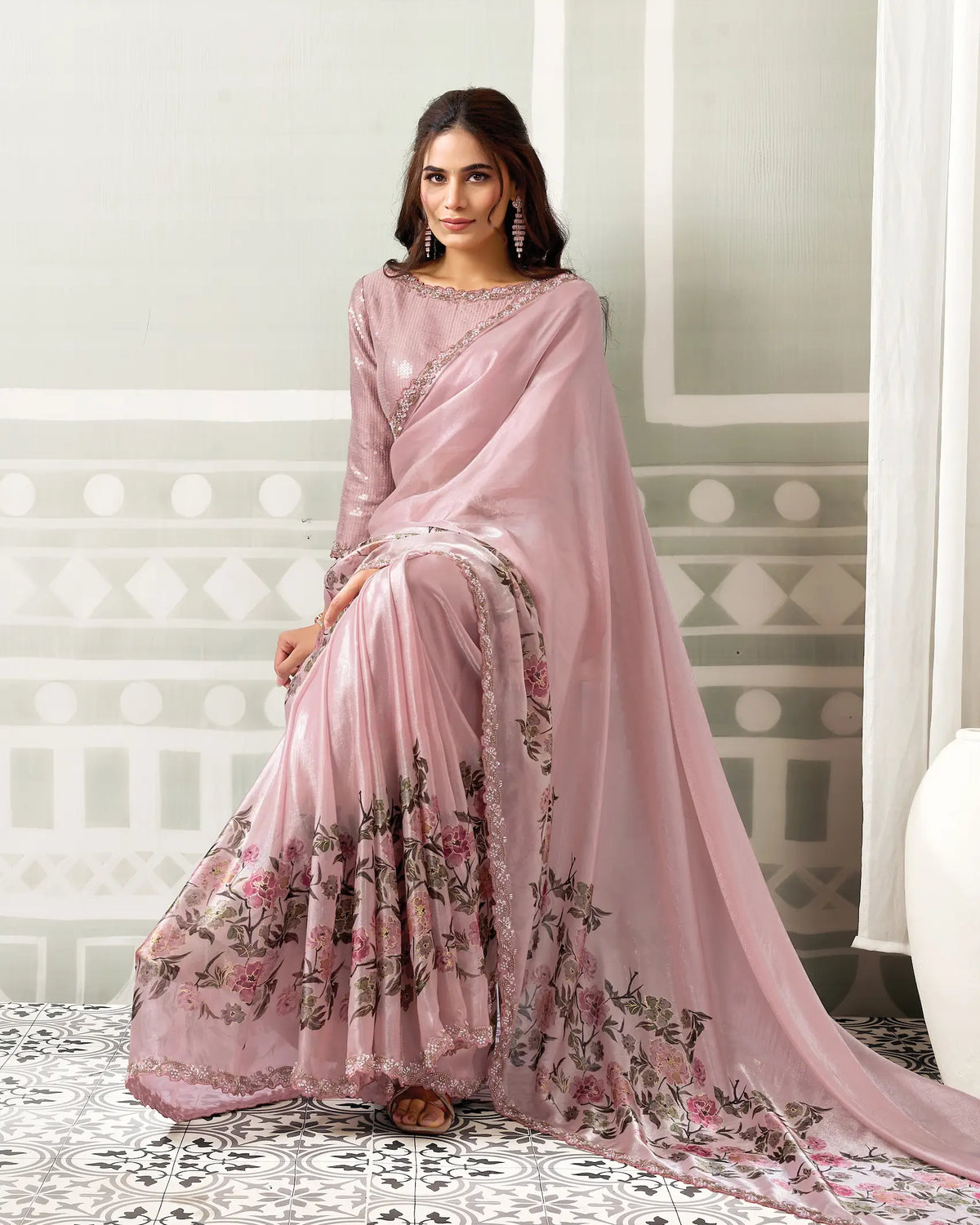 Dusty Pink Printed Saree With Border Work