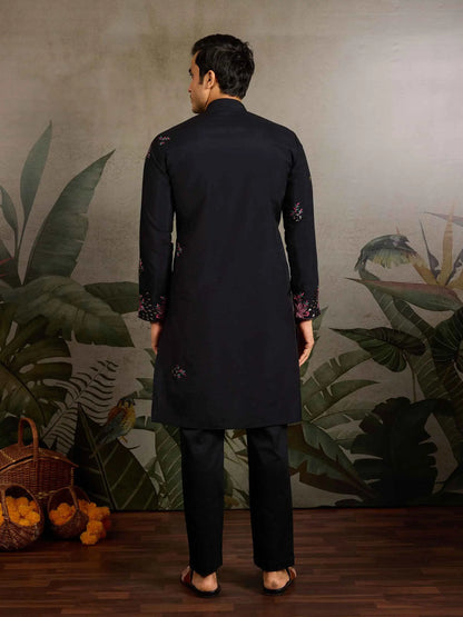 Elegant Black Kurta Set With Mirror & Sequins Embroidery