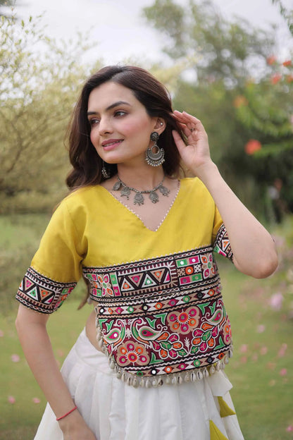 Parrot And White Navaratri Lehenga Choli