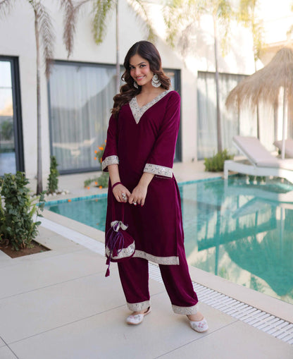 Wine Mirror Embroidery Suit With Batwa