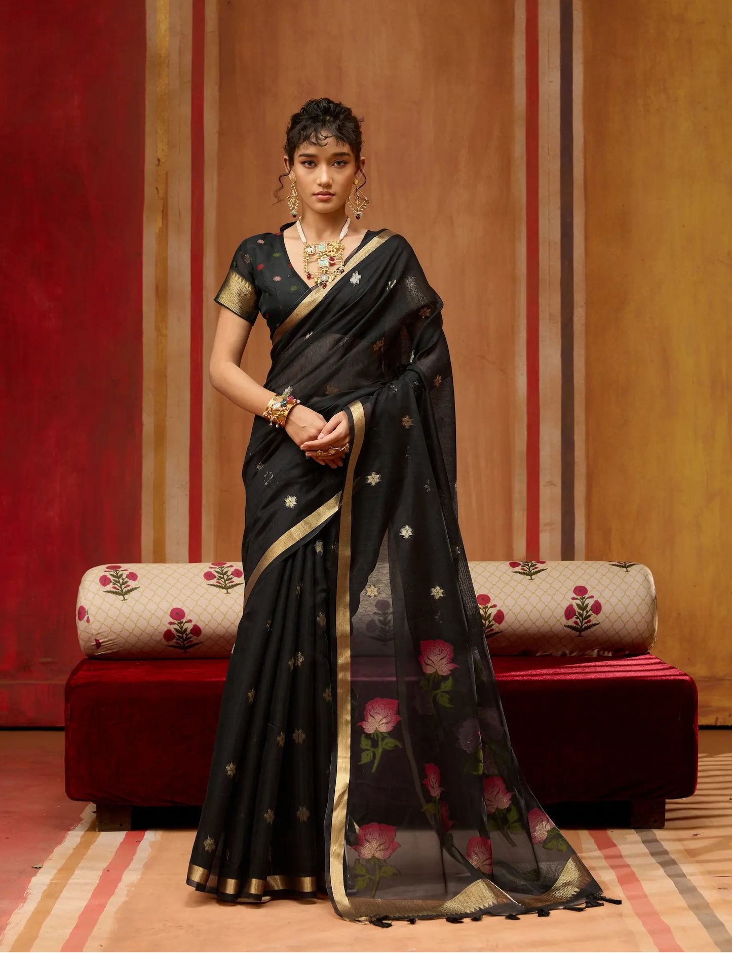 Rich Black Cotton Handloom Weaving Saree