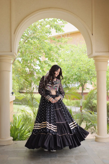 Black Garba Chaniya Choli With Print & Gamthi Work
