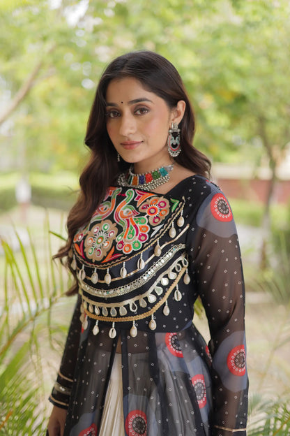 Black Garba Chaniya Choli With Mirror Gamthi Work