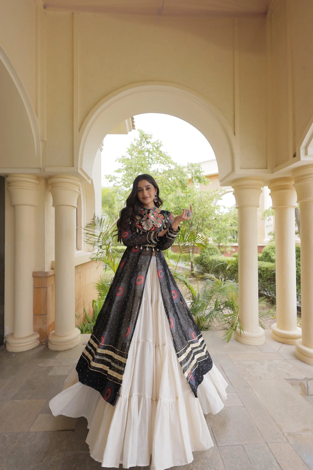 Black Garba Chaniya Choli With Mirror Gamthi Work