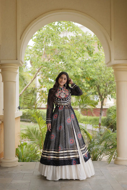 Black Garba Chaniya Choli With Mirror Gamthi Work