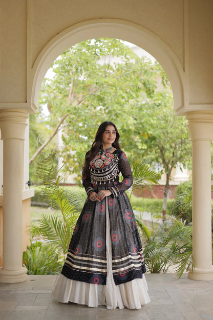 Black Garba Chaniya Choli With Mirror Gamthi Work