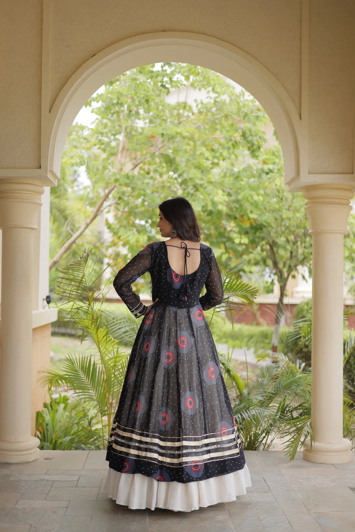 Black Garba Chaniya Choli With Mirror Gamthi Work