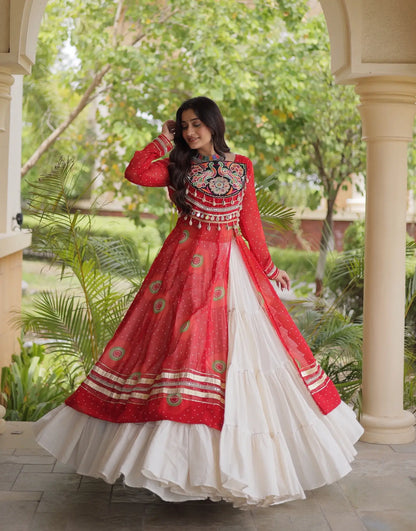 Red Garba Chaniya Choli With Mirror Gamthi Work