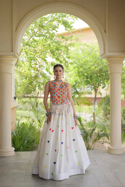 White Garba Chaniya Choli With Gamthi Work Blouse