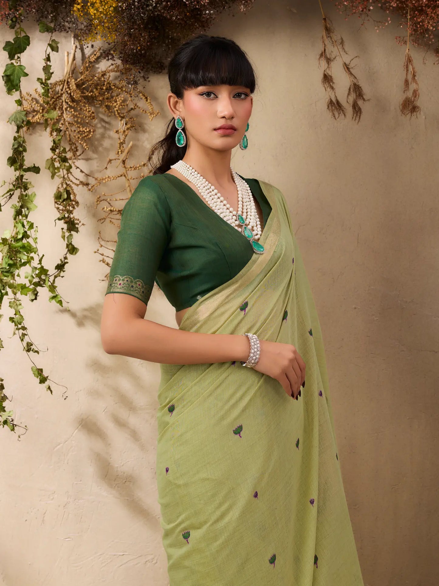 Tea Green Cotton Weaving Saree