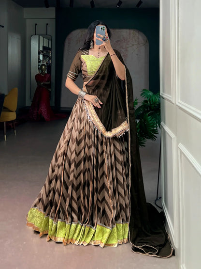 Mehndi Zigzag Print Garba Choli