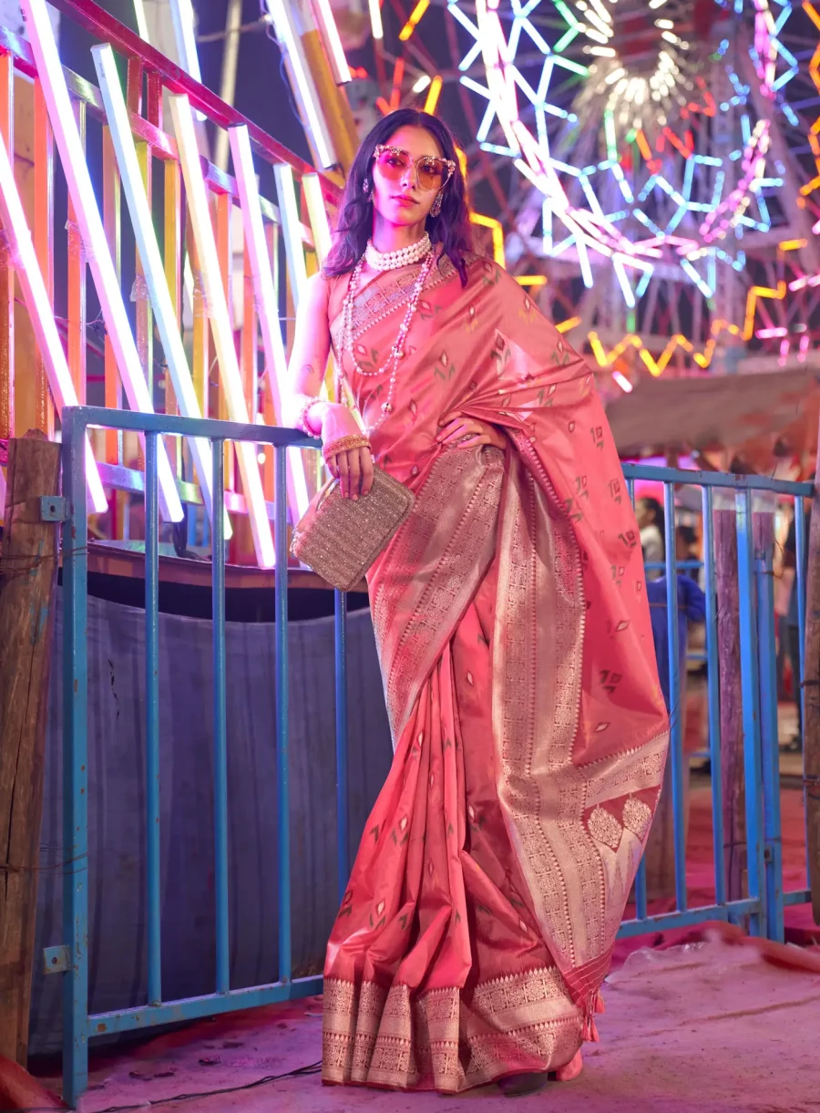 Effortlessly Stylish Look of Rosy Pink Weaving Silk Saree