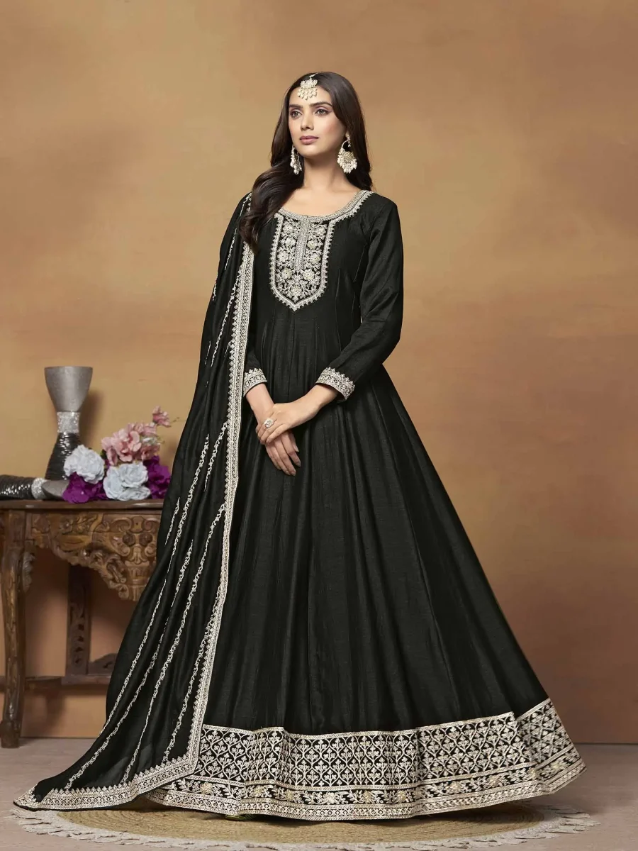 Flowy Fabrics of Hot Black Embroidery Gown