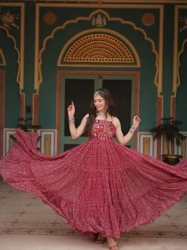 Red color Gawn for Navratri