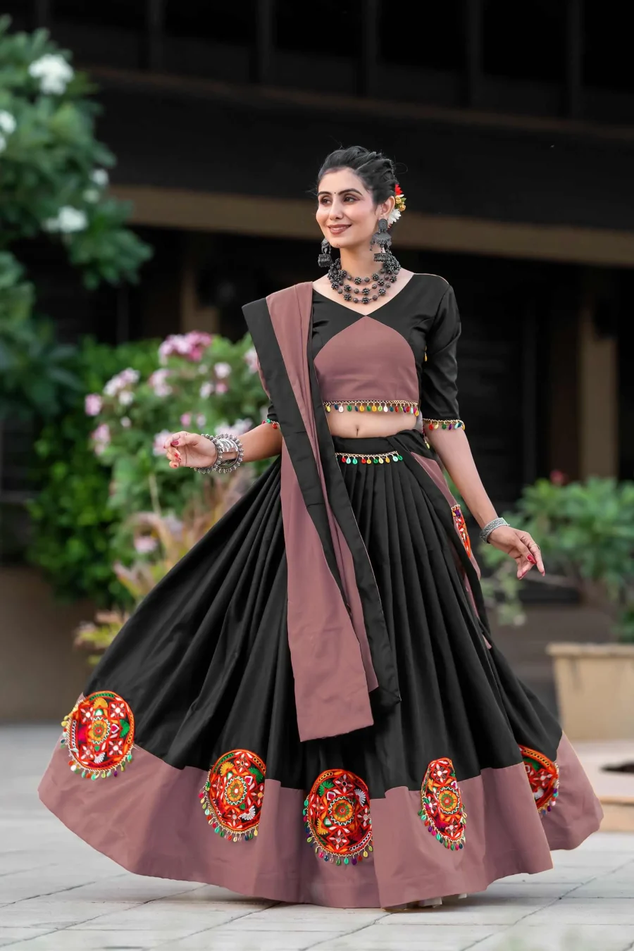 Rosy Brown Navratri Lehenga With Gamthi & Mirror Lace work