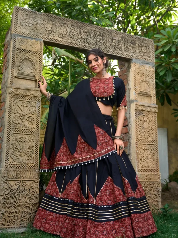 Black choli lehenga for Navratri