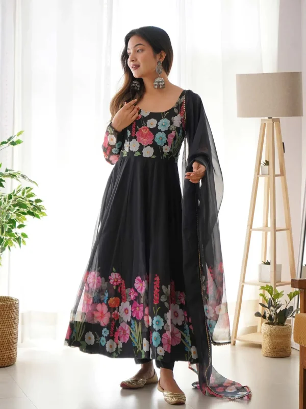 Black Salwar Suit