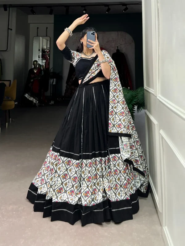 Black lehenga choli for Navratri