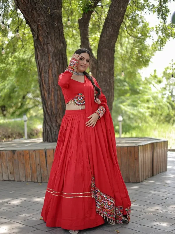 Red color lehenga choli for Navratri