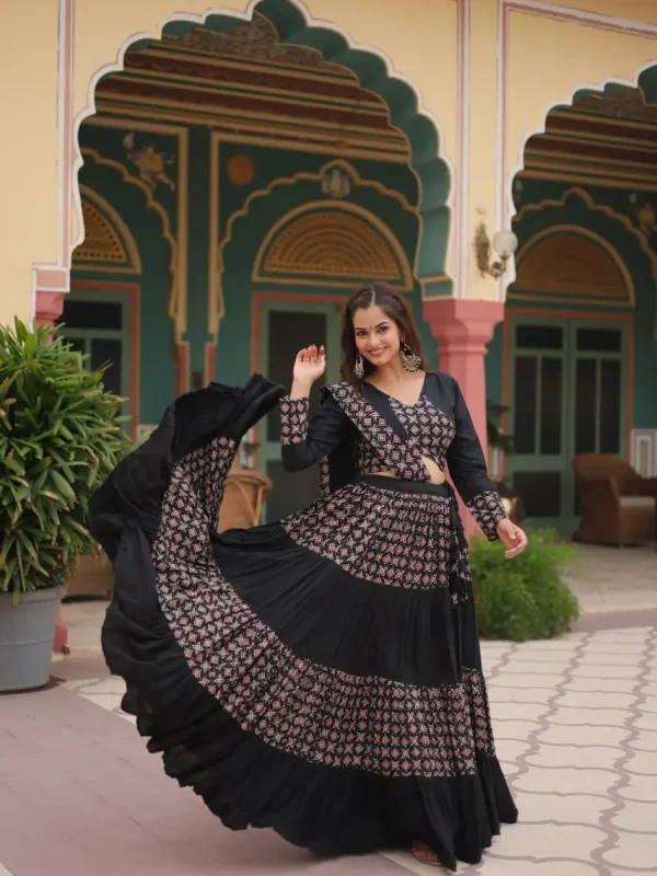 Black color lehenga choli for Navratri