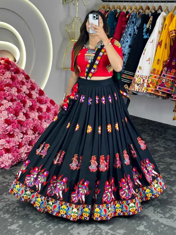 Black color lehenga choli for navratri