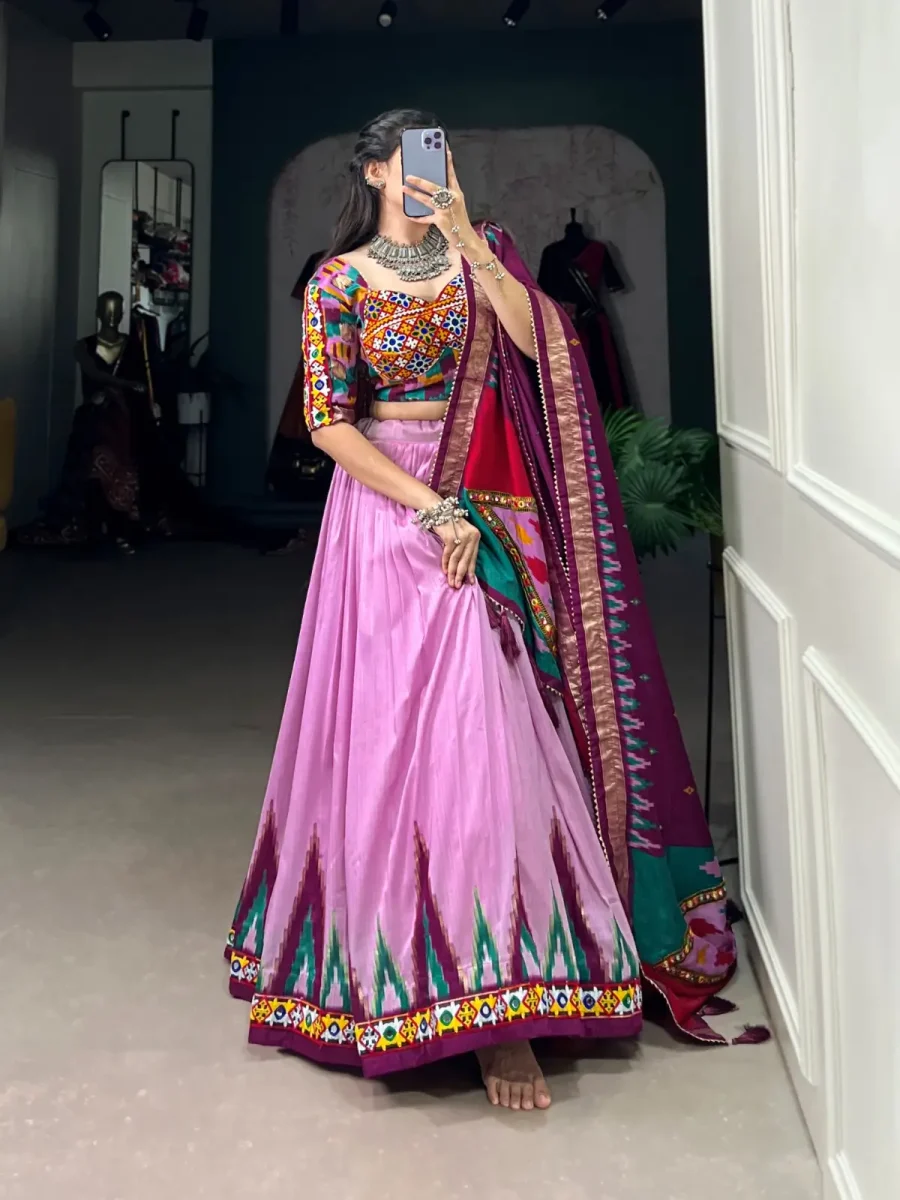 Prettish Lavender Pink Lehenga choli Print With Foil Work And Original Mirror Gamthi Lace Border