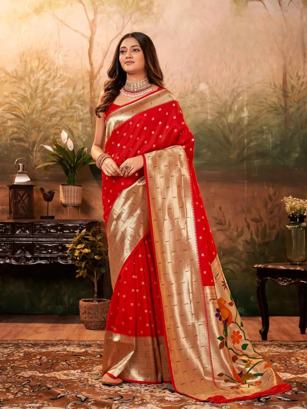 Red color saree