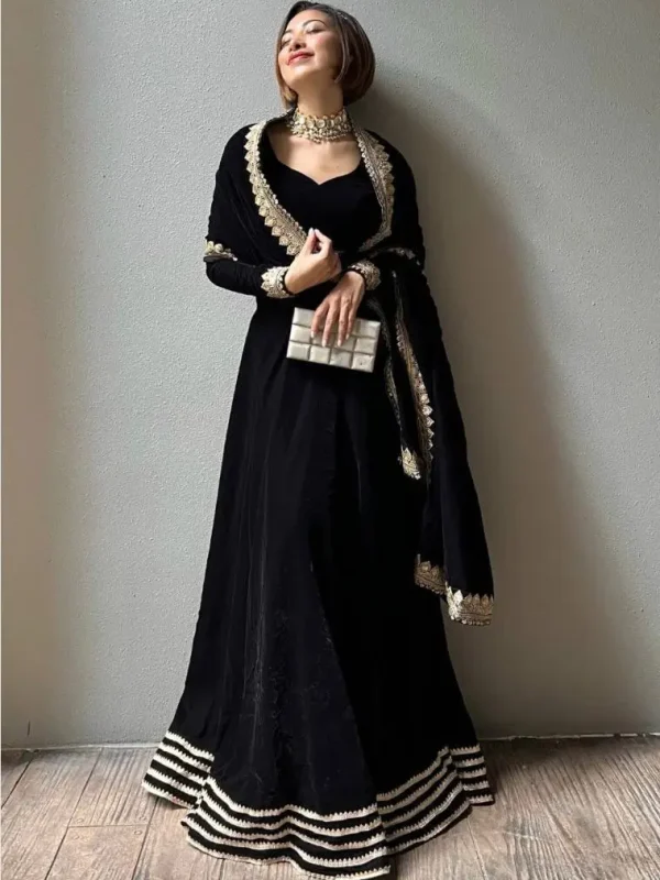 black lehenga choli